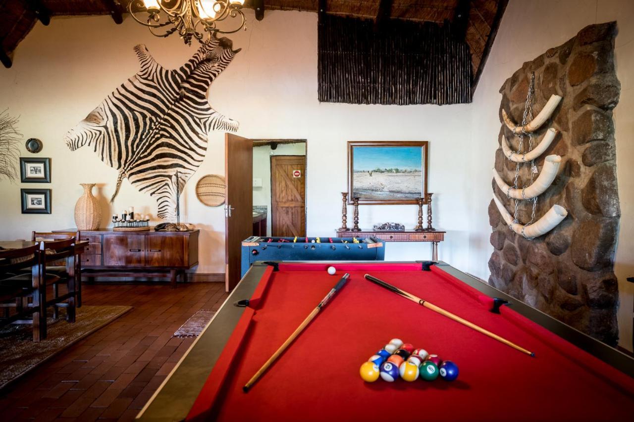 Umkumbe Safari Lodge Riverside Скукуза Экстерьер фото