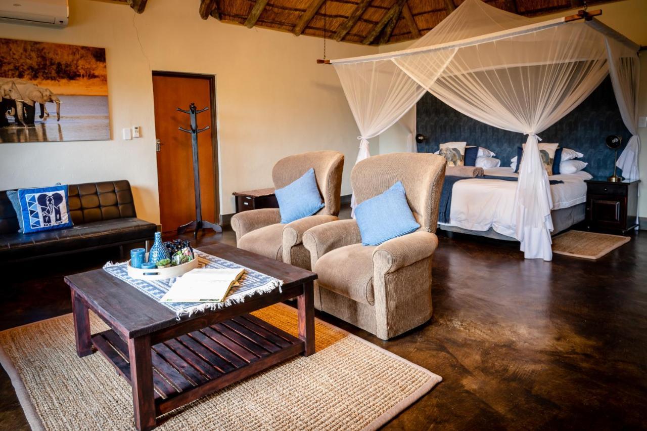 Umkumbe Safari Lodge Riverside Скукуза Экстерьер фото